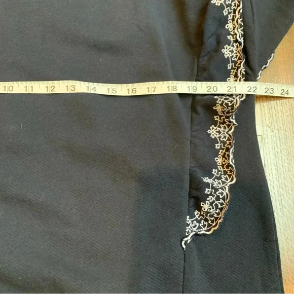 LOFT XL Navy Embroidered Ruffle Top Sweatshirt Feminine - Picture 6 of 9